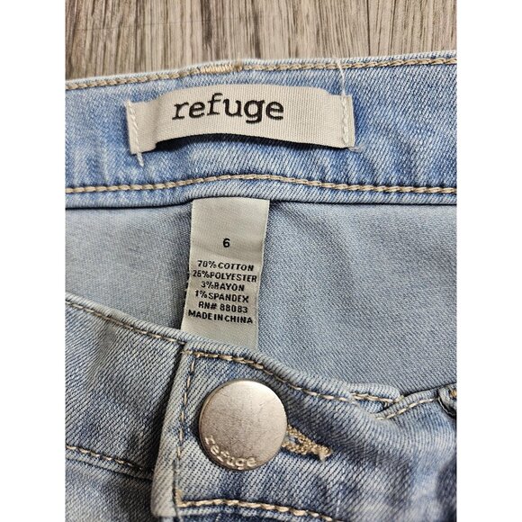 Refuge Jeans Womens 6 Light Wash Distressed Skinny Raw Hem Stretch Denim Ankle - Picture 4 of 10